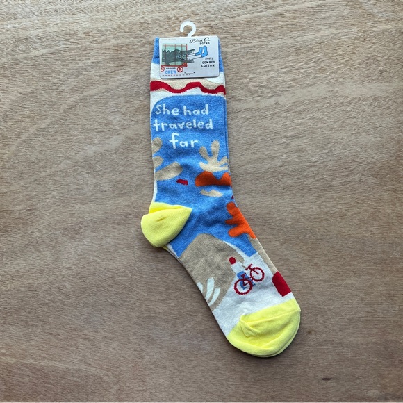NWT Blue Q She Had Traveled Far Women’s Soft Combed Cotton Crew Socks - Picture 1 of 5
